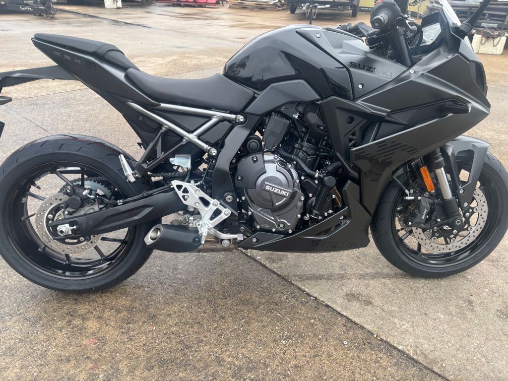 2025 Suzuki GSX-S 8R - Photo 6