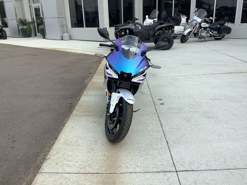2025 Yamaha YZF R3 - Photo 6