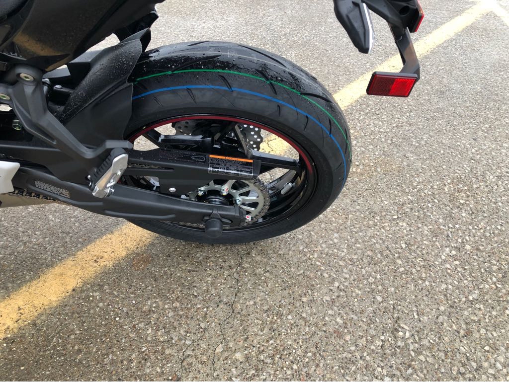 2025 Kawasaki Z650 - Photo 6