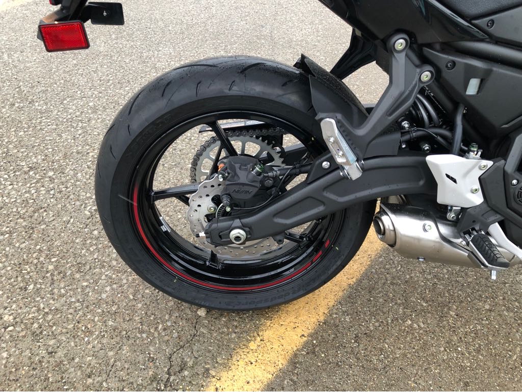 2025 Kawasaki Z650 - Photo 15