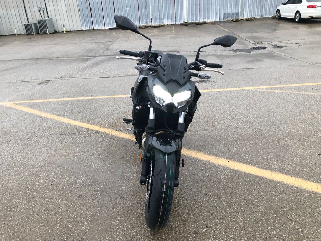 2025 Kawasaki Z650 - Photo 10