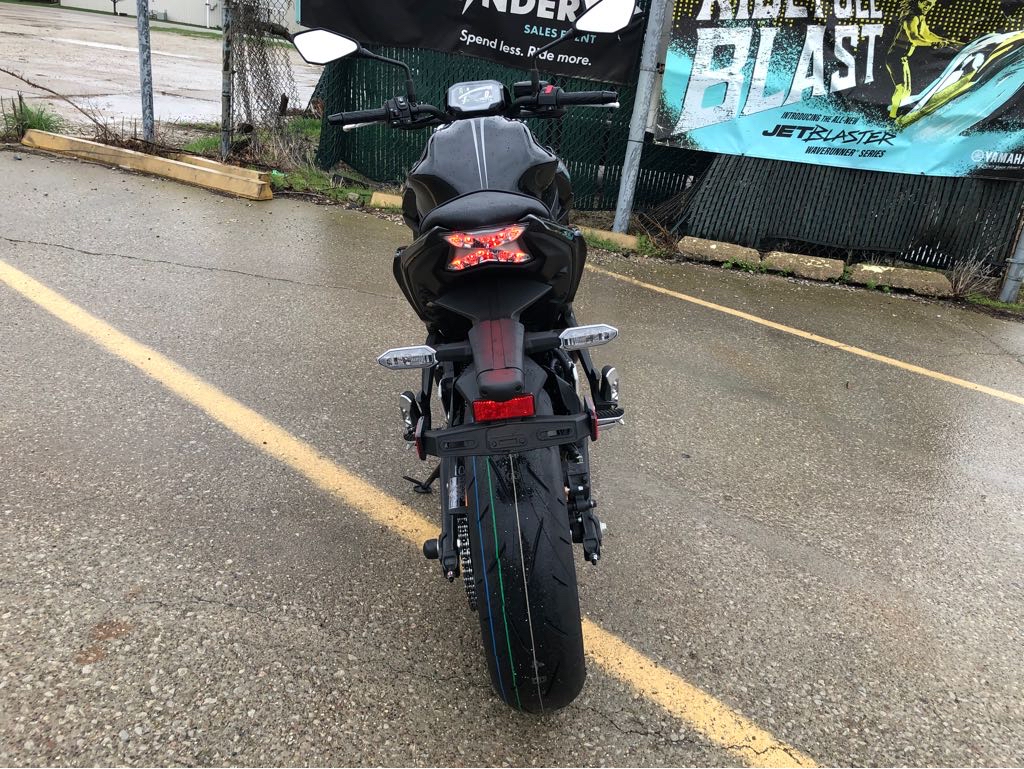 2025 Kawasaki Z650 - Photo 5