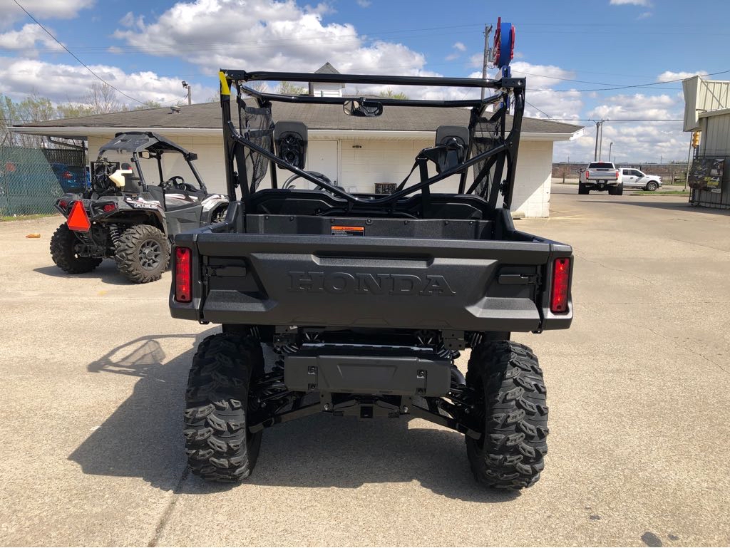 2025 Honda PIONEER 1000 TRAIL - Photo 4