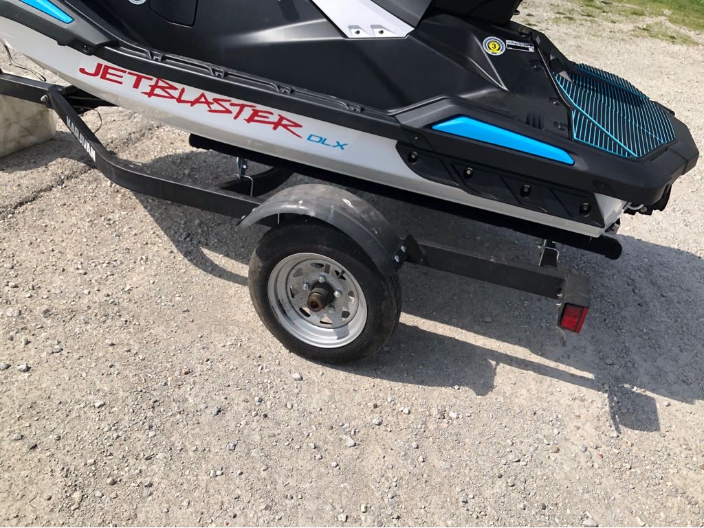 2025 Yamaha JETBLASTER DLX 3-UP - Photo 8