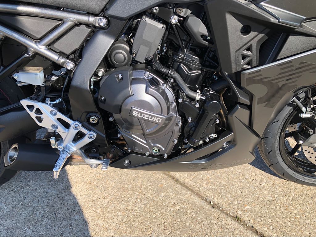 2025 Suzuki GSX-S 8R - Photo 3