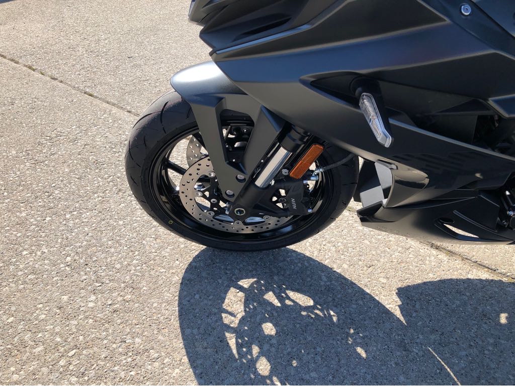 2025 Suzuki GSX-S 8R - Photo 9