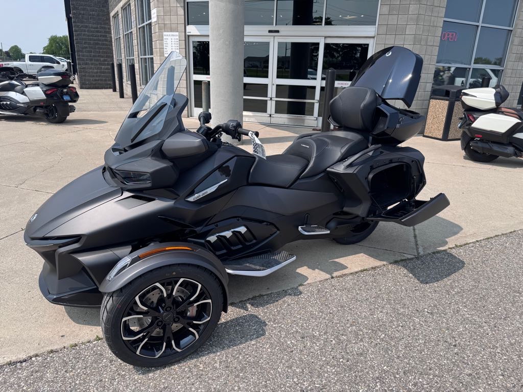 2025 Can-Am Spyder RT Limited - Photo 6