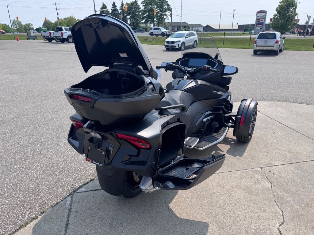 2025 Can-Am Spyder RT Limited - Photo 5