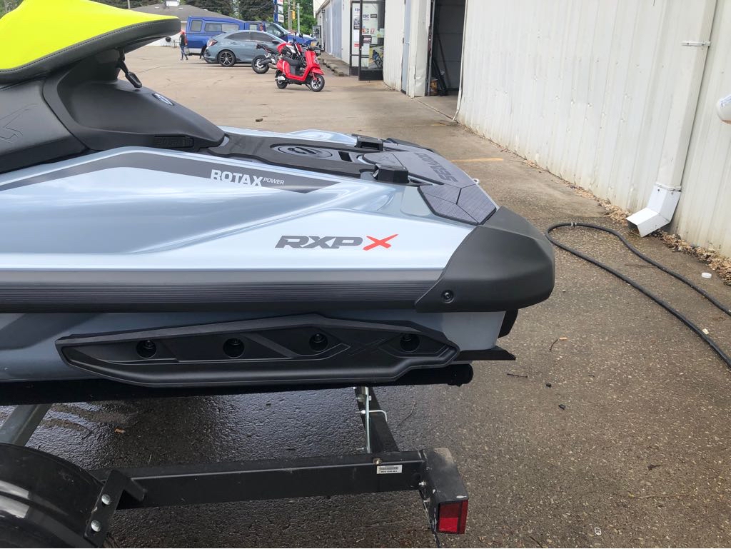 2025 Sea-Doo RXP-X 325 - Photo 7