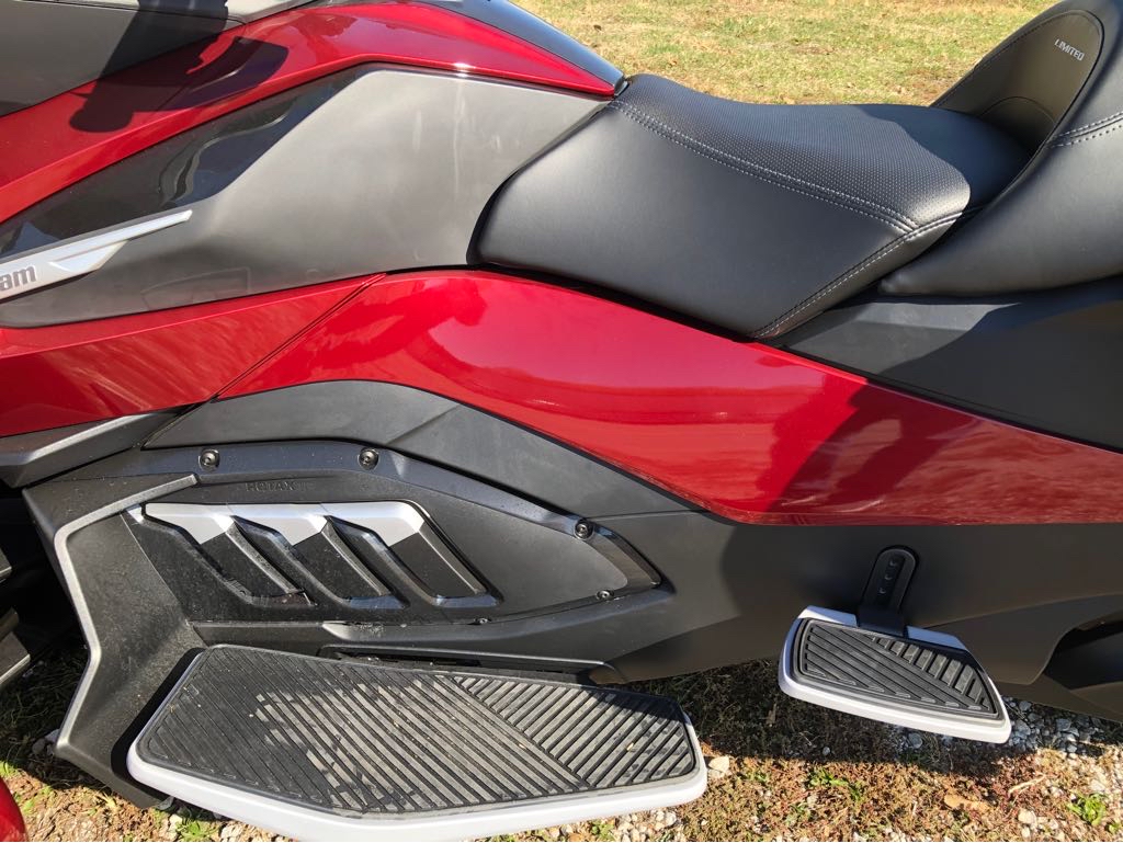 2025 Can-Am SPYDER RT LIMITED - Photo 9