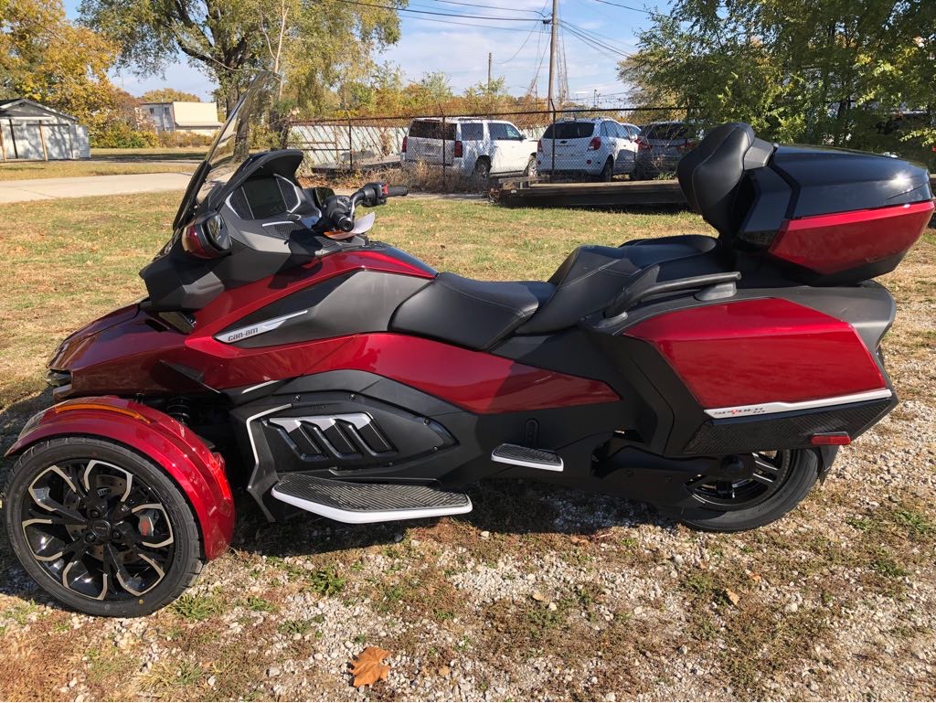 2025 Can-Am SPYDER RT LIMITED - Photo 7