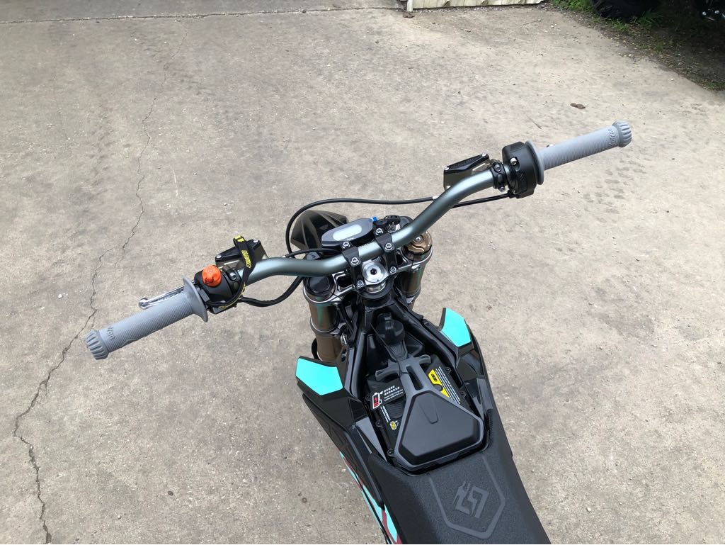 2025 SURRON HYPER BEE - Photo 11
