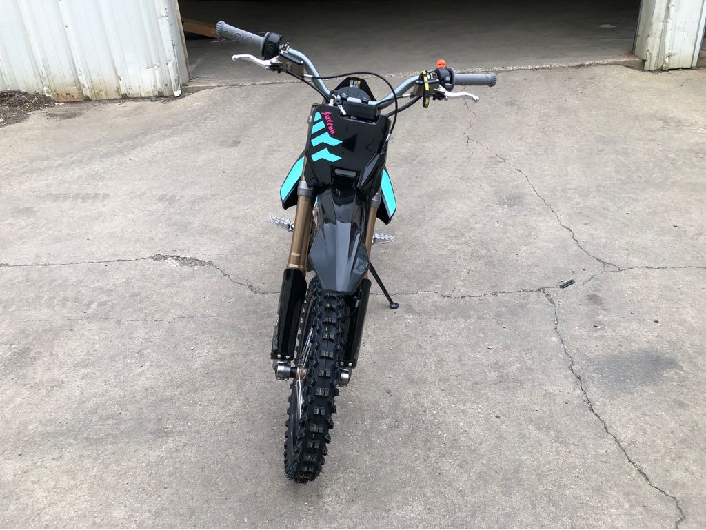 2025 SURRON HYPER BEE - Photo 10
