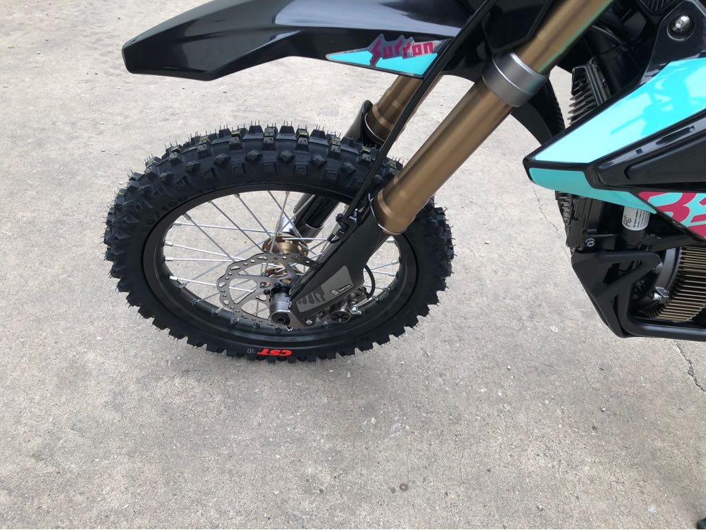 2025 SURRON HYPER BEE - Photo 9