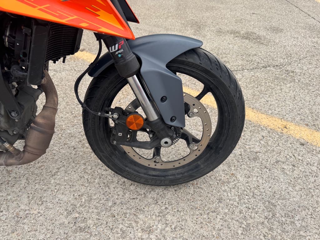 2024 KTM 250 DUKE - Photo 12