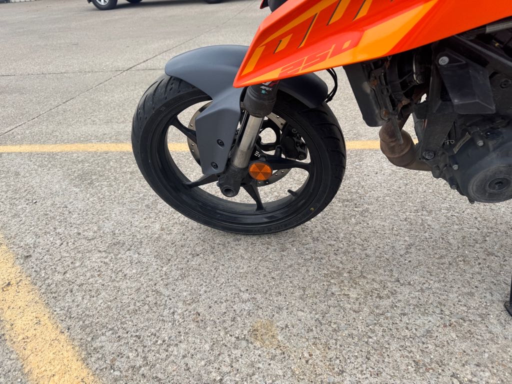 2024 KTM 250 DUKE - Photo 8