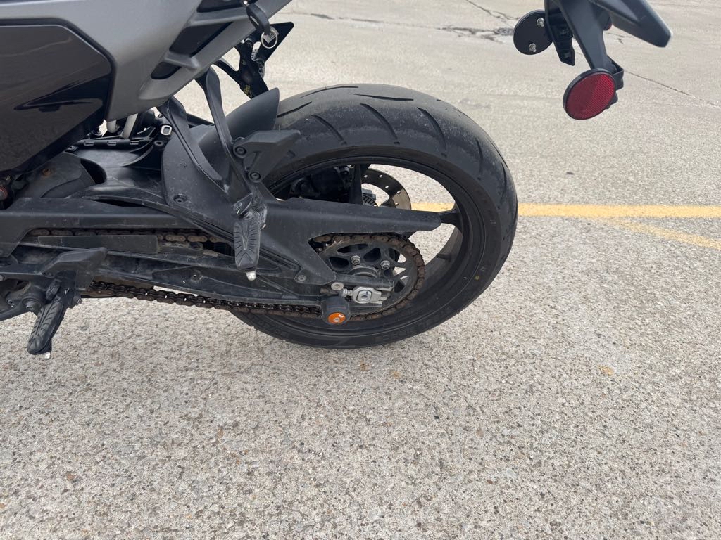2024 KTM 250 DUKE - Photo 9