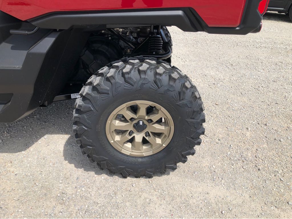 2025 Can-Am DEFENDER LIMITED CAB HD10 - Photo 5