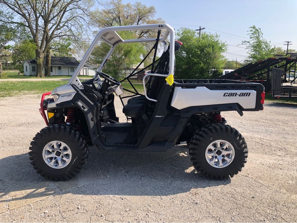2025 Can-Am DEFENDER XMR HD10 - Photo 6
