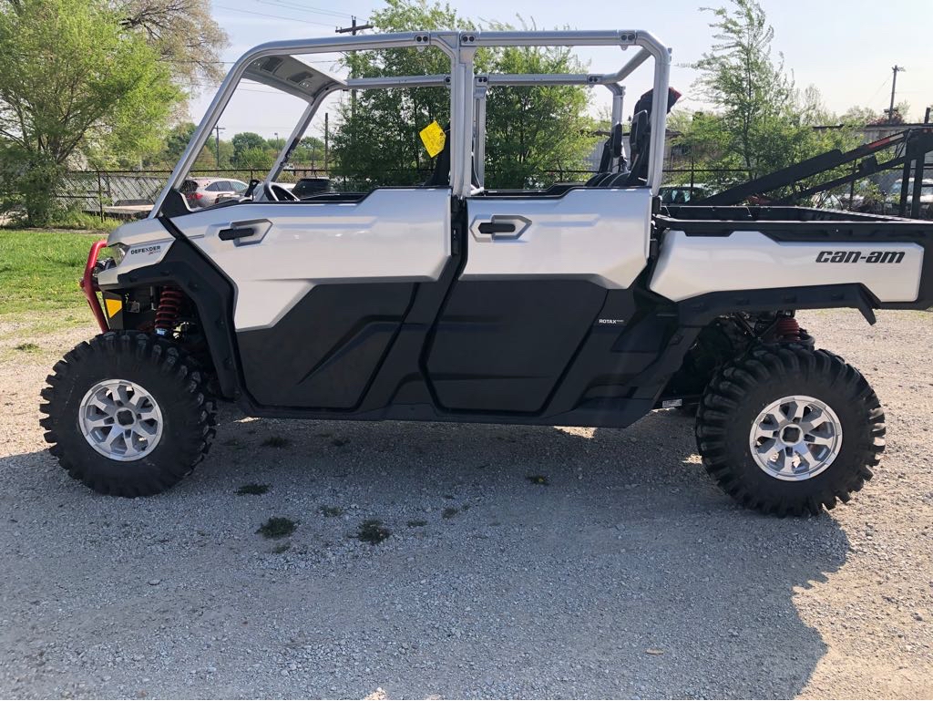 2025 Can-Am DEFENDER MAX XMR HD10 - Photo 6
