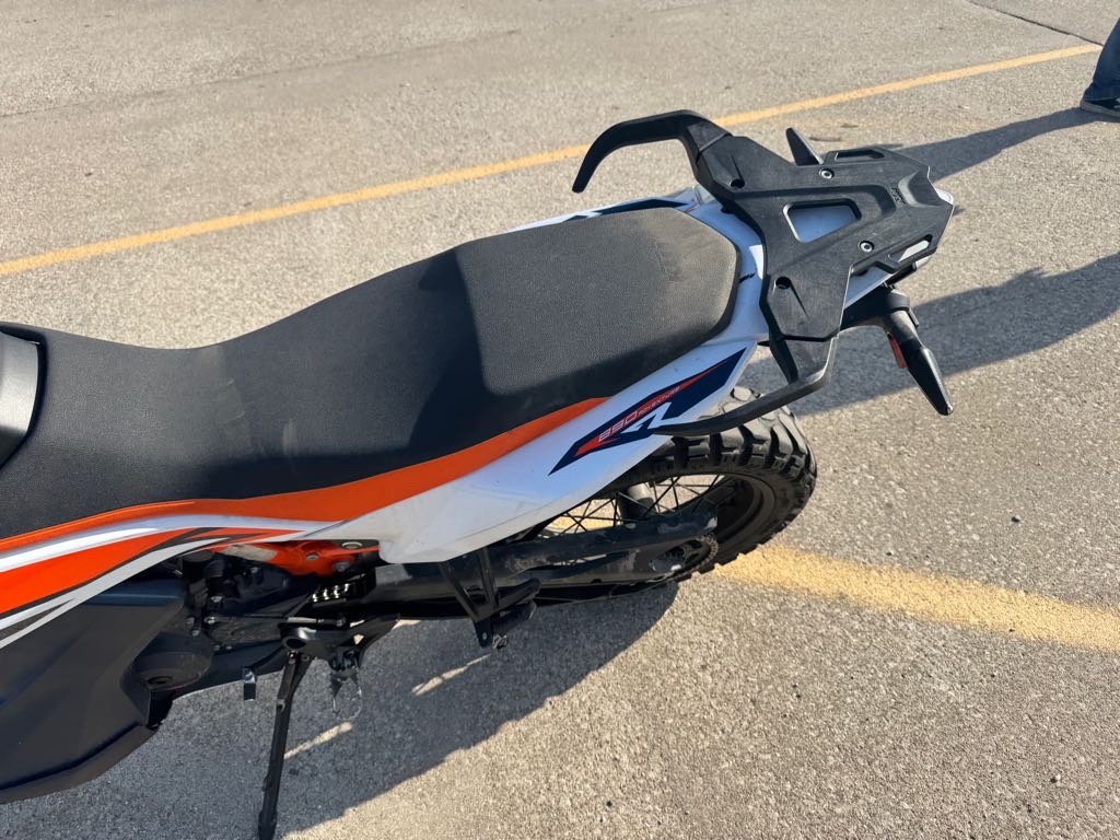 2023 KTM 890 ADVENTURE R - Photo 9