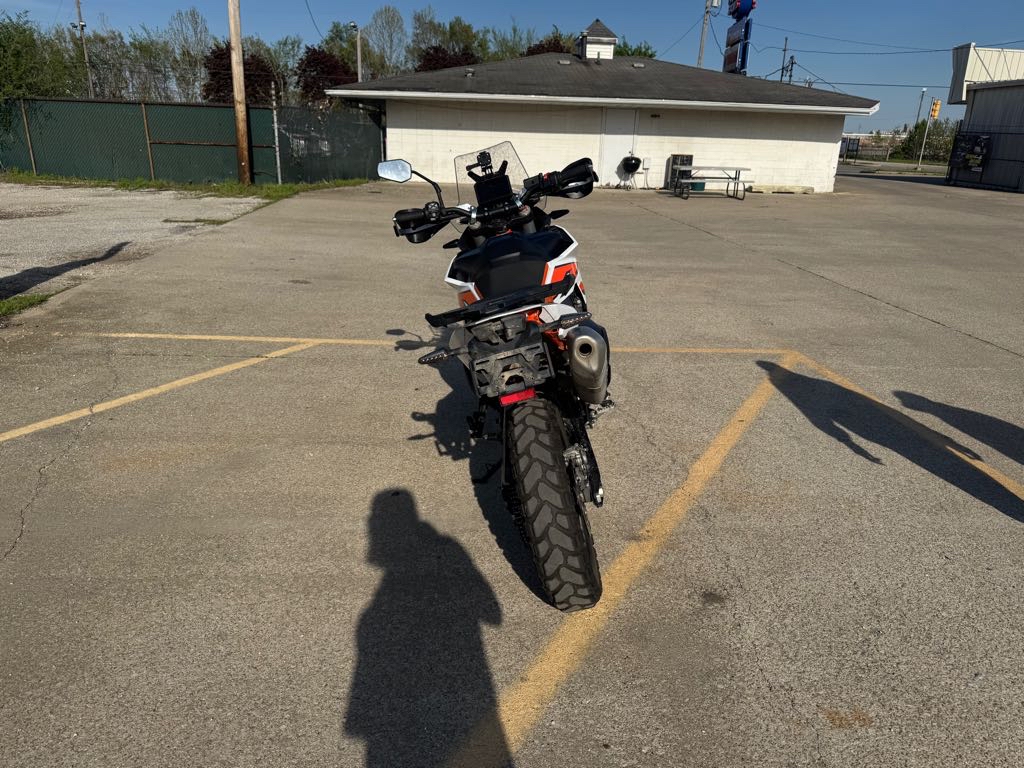 2023 KTM 890 ADVENTURE R - Photo 6