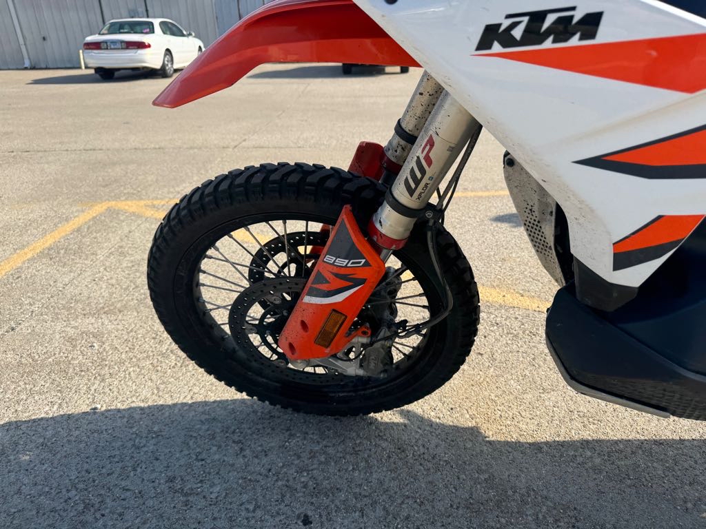 2023 KTM 890 ADVENTURE R - Photo 10