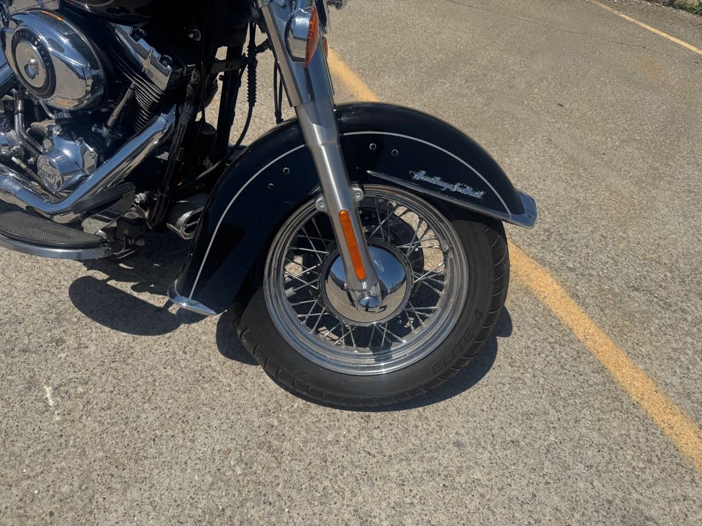 2014 Harley-Davidson® HERITAGE SOFTAIL CLASSIC - Photo 3