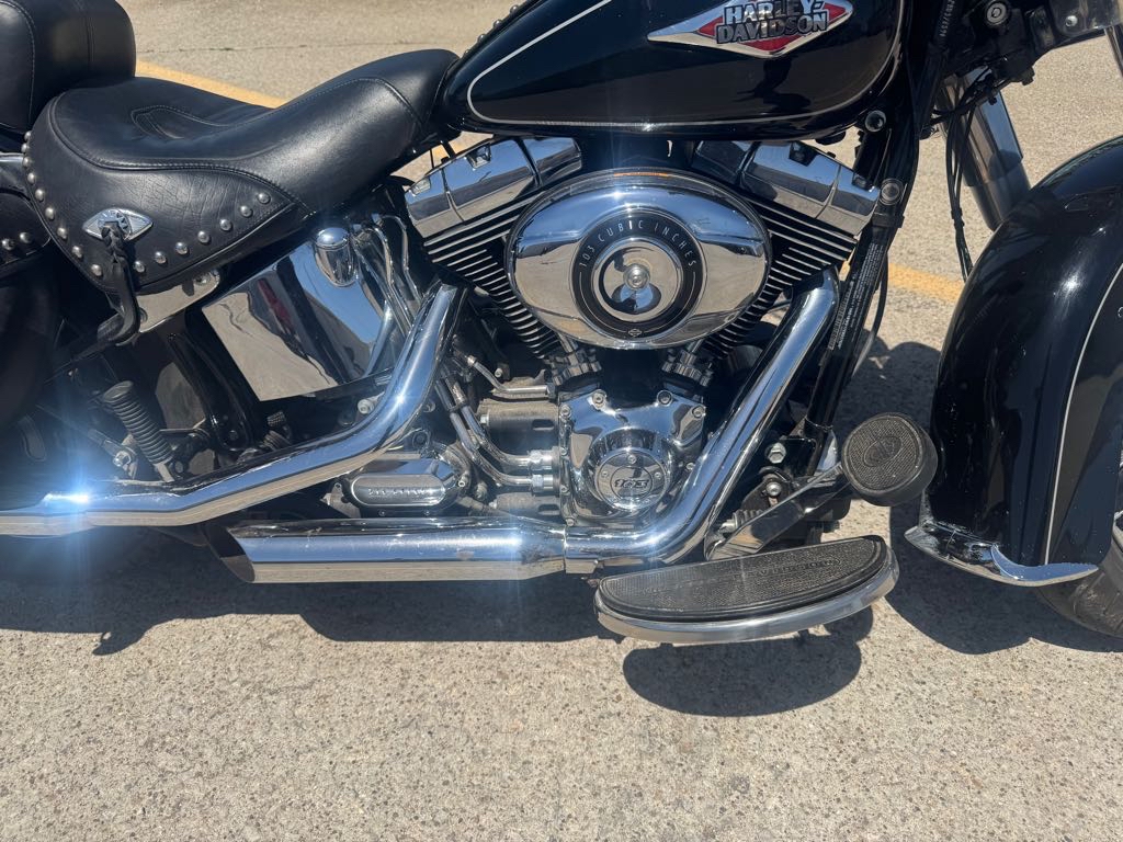 2014 Harley-Davidson® HERITAGE SOFTAIL CLASSIC - Photo 2