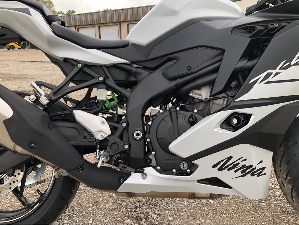 2025 Kawasaki NINJA ZX 4RR ABS - Photo 3