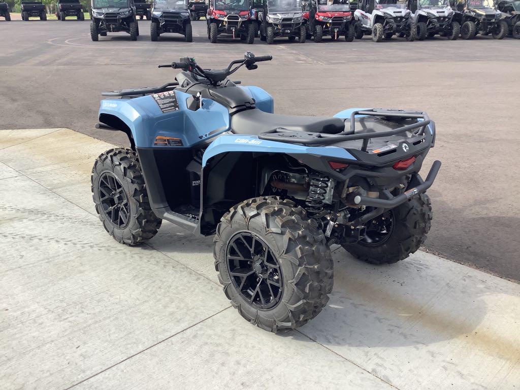 2025 Can-Am Outlander XT 700 - Photo 3