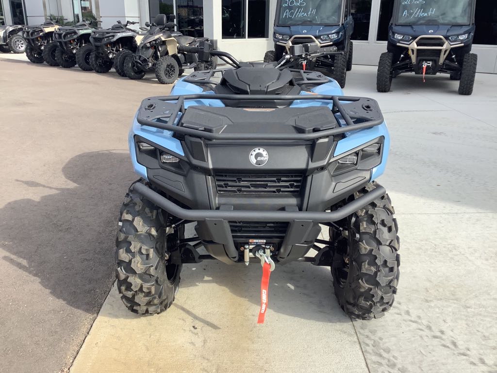 2025 Can-Am Outlander XT 700 - Photo 8