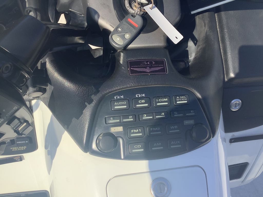 2005 Honda Goldwing GL1800 - Photo 8