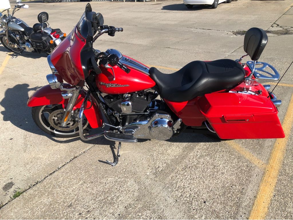 2010 Harley-Davidson® STREET GLIDE - Photo 6