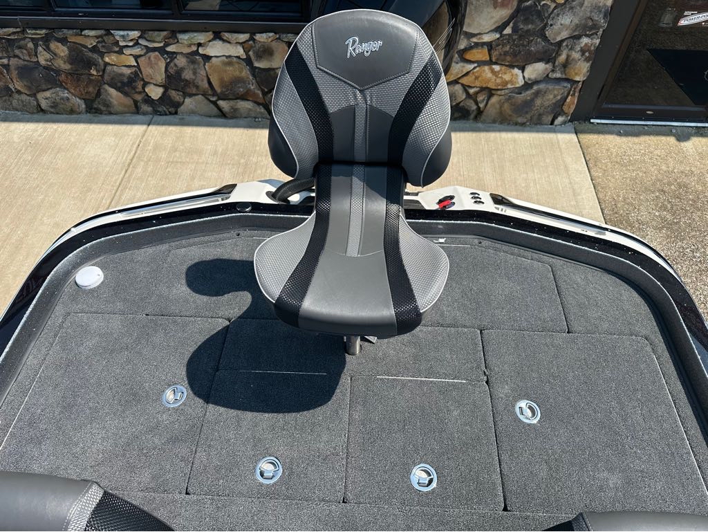 2025 Ranger Boats Z Comanche® Z520R Ranger Cup® Equipped - Photo 12