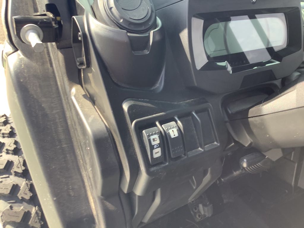 2025 Can-Am Defender MAX Limited HD10 - Photo 9