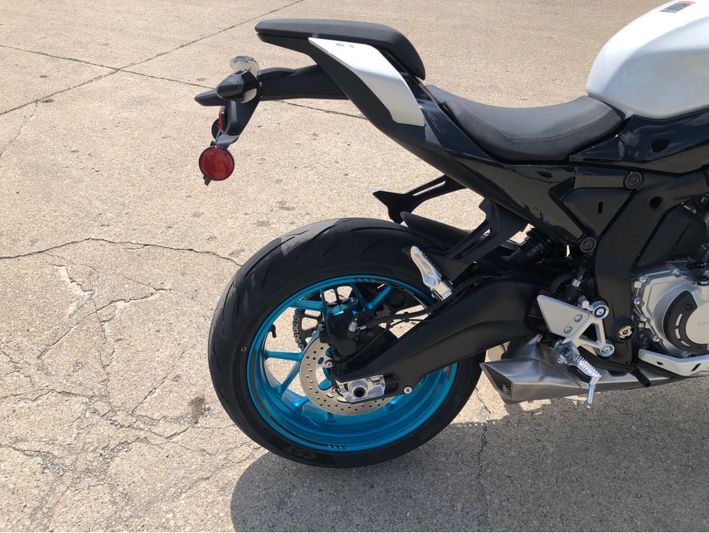 2025 CFMOTO 450SS - Photo 5