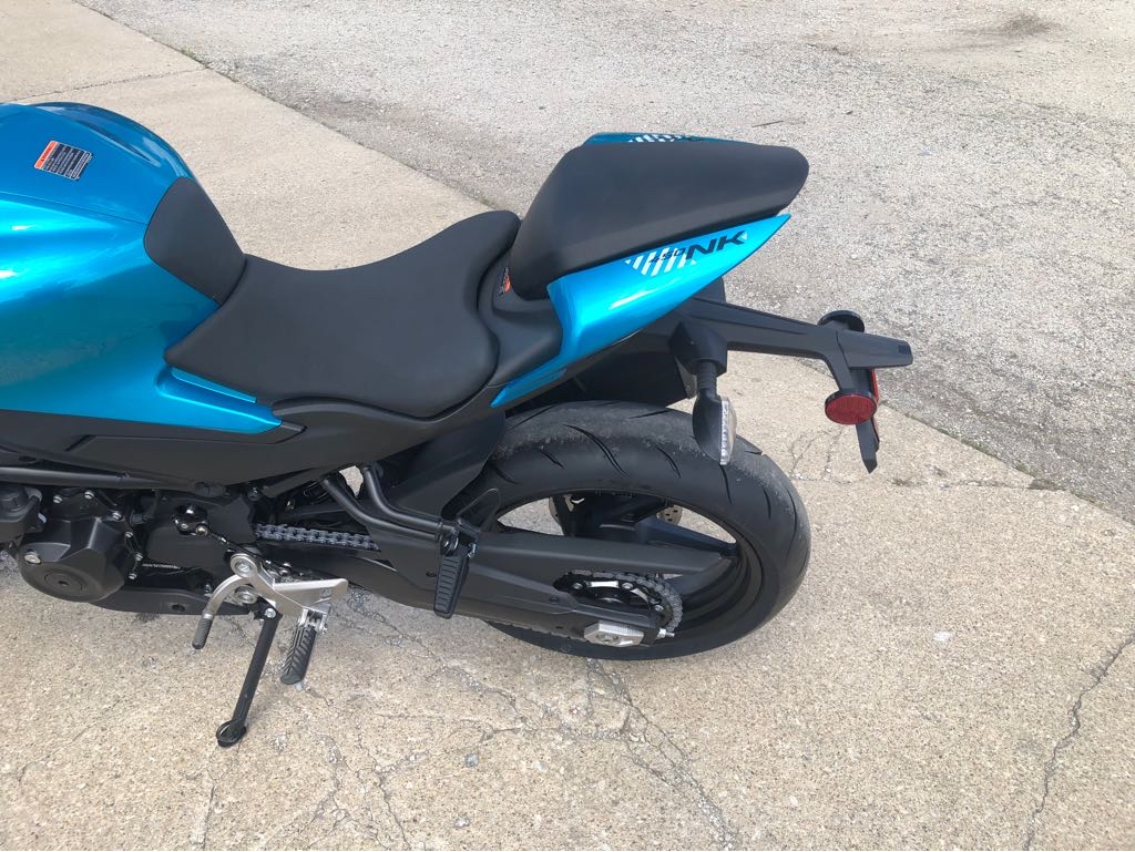2025 CFMOTO 450 NK - Photo 8