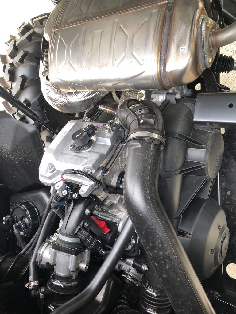 2025 Can-Am COMMANDER MAX XT 700 - Photo 11
