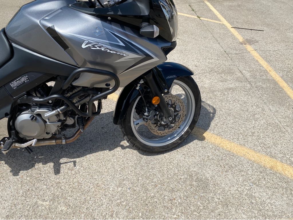 2009 Suzuki V-STROM 650 ABS - Photo 5