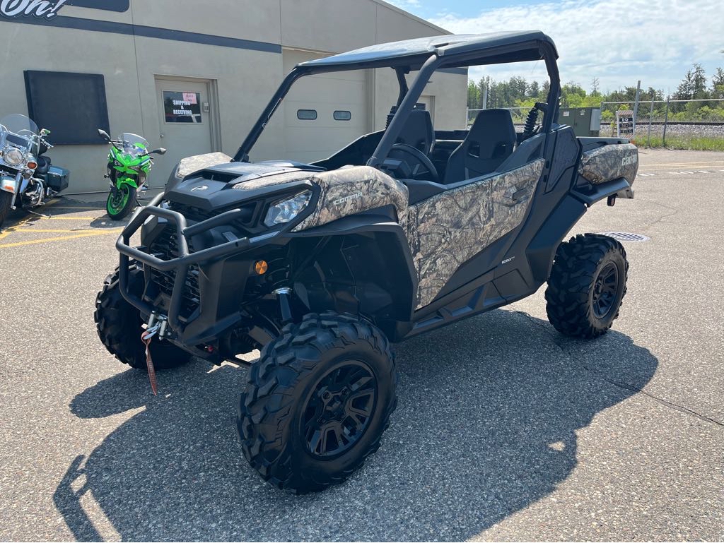 2023 Can-Am COMMANDER XT 1000R - Photo 2