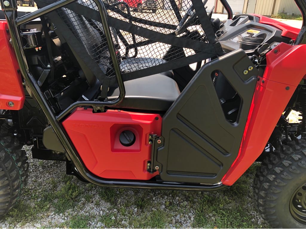 2025 Honda PIONEER 520 - Photo 4