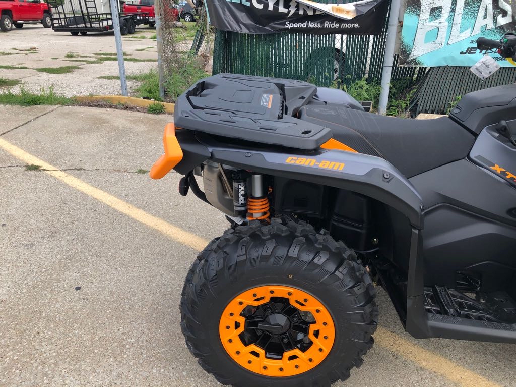 2025 Can-Am OUTLANDER XT-P 1000R - Photo 4
