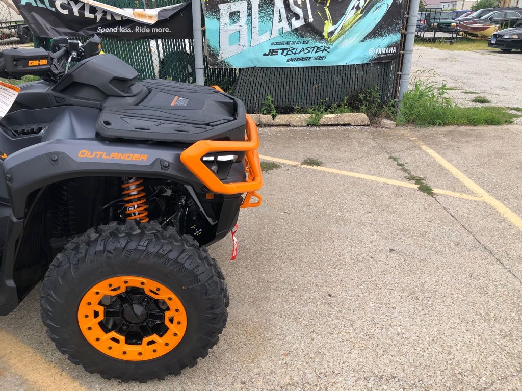 2025 Can-Am OUTLANDER XT-P 1000R - Photo 2
