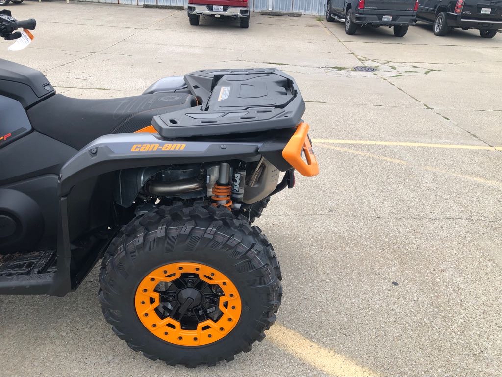 2025 Can-Am OUTLANDER XT-P 1000R - Photo 6