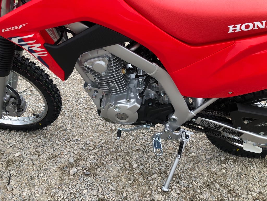 2025 Honda CRF 125F - Photo 9