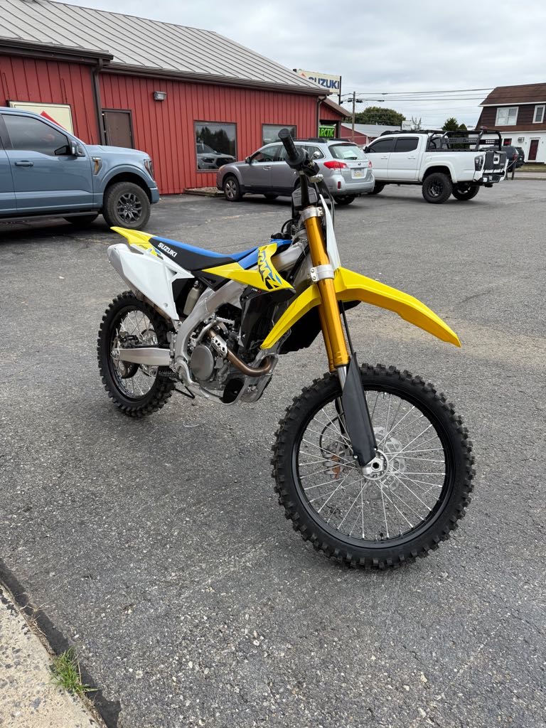 2025 Suzuki RM-2450 M5 - Photo 4
