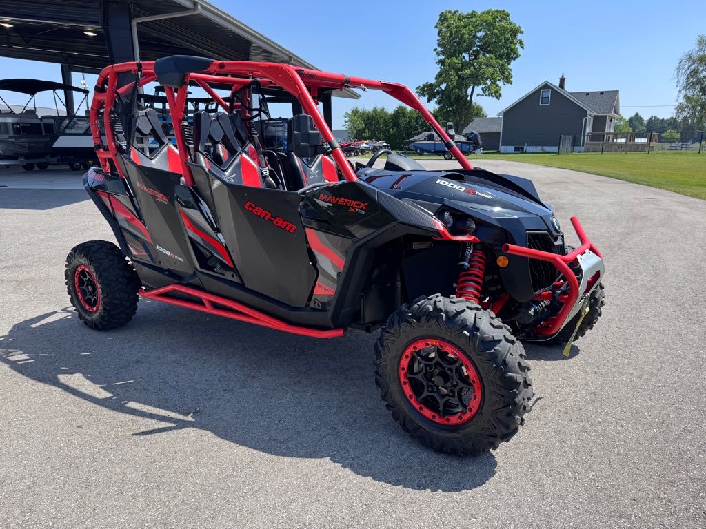 2017 Can-Am **DEAL OF THE WEEK** Maverick MAX Xrs TURBO - Photo 2