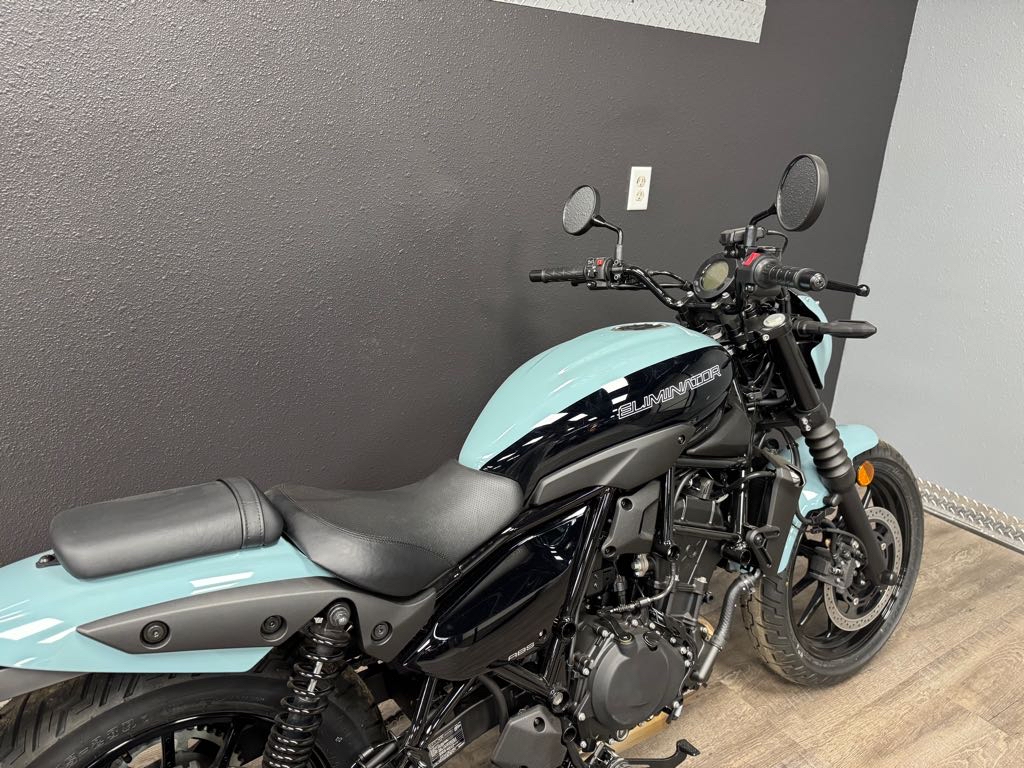 2025 Kawasaki Eliminator® SE ABS - Photo 3