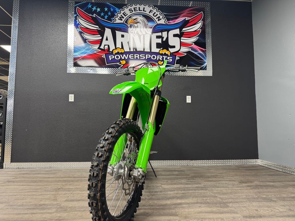 2025 Kawasaki KX™ 250 - Photo 2